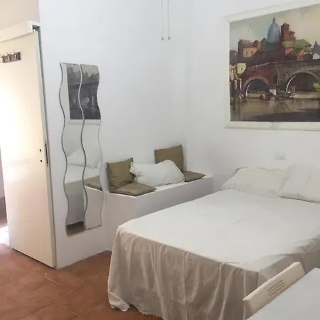 Via In Selci Cavour Colosseo Appartement